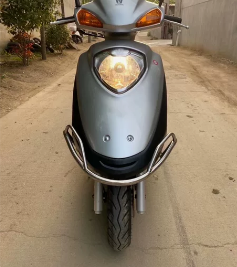 豪爵宇钻125，车况完美巅峰状态，机器声音...