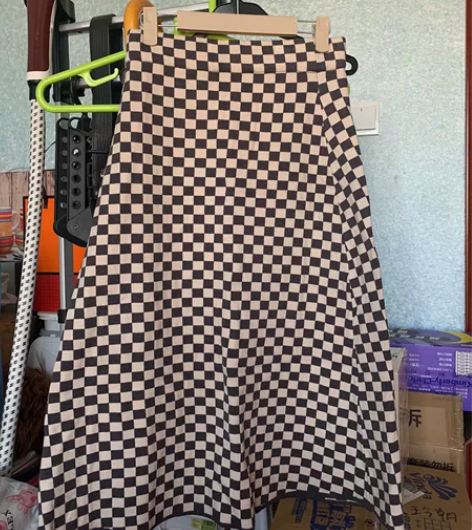 全新均码黑白格子半身裙A字裙针织裙 腰围松...