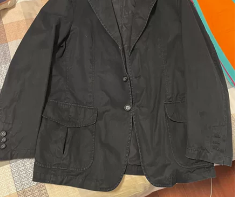 鄂鱼牌男士休闲西装，一边袖子掉了三颗扣子 ...