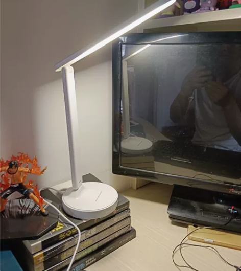 帮亲戚处理护眼台灯LED光源包邮学生阅读学...