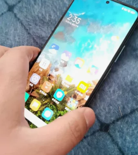 k50pro，256g，原版无修，边小磕碰...