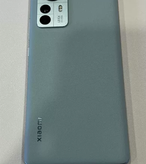 收收收，一台绿色素皮小米12s pro，1...