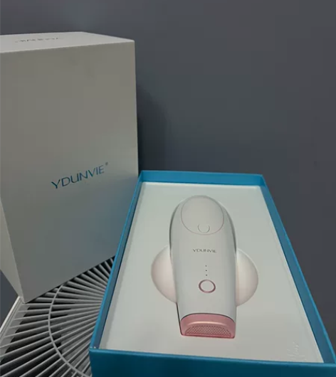 易科美 点阵激光美容仪 主要是针对痘痘肌以...