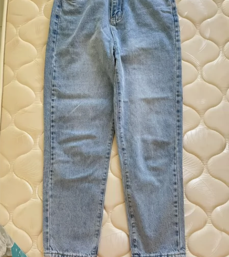 包邮高腰女款雪花宽松锥形牛仔裤、百搭牛仔裤...