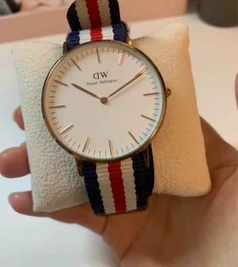 DW手表 表带轻微气球 售出不退不换