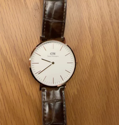 DW  男士超薄手表 9.5新 成色9成新...