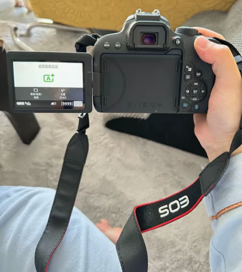 佳能800d，18-55mm 新手入门单反...