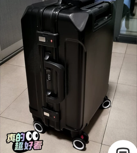 【商场下架】全新袋鼠行李箱旅行箱密码箱拉杆...