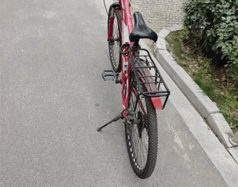 永久山地自行车，轮圈26寸，新旧如图，没什...