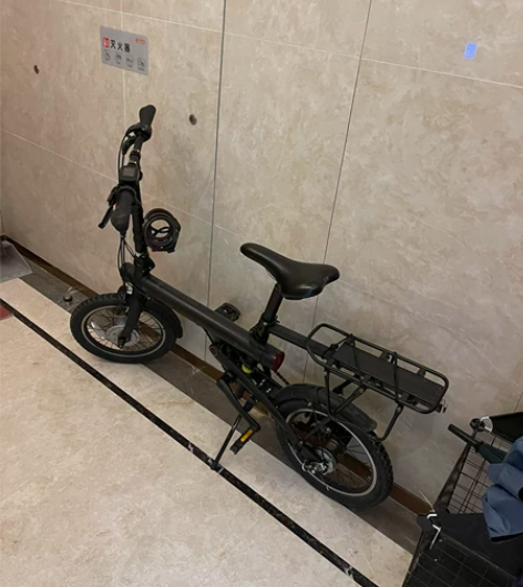 米家骑记电动自行车,一代,行驶3000公里...