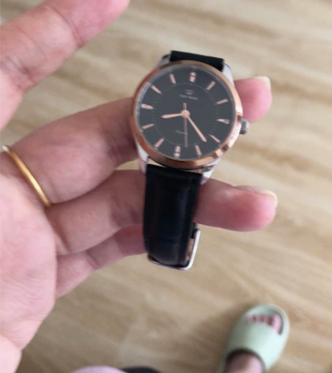 天王手表,石英,新换电池 感兴趣的话点“我...