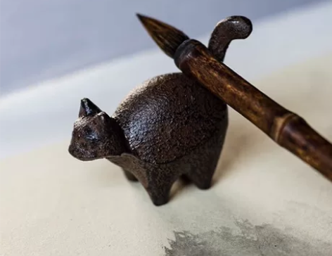 笔友送的镇纸 文房书法书画镇纸小猫形状铸铁...