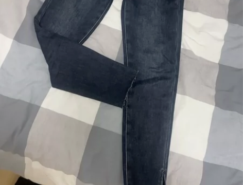 深蓝色高腰加绒小脚牛仔裤 110以内可以穿...
