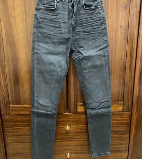 zara黑灰色牛仔铅笔裤 全新未穿过 【本...