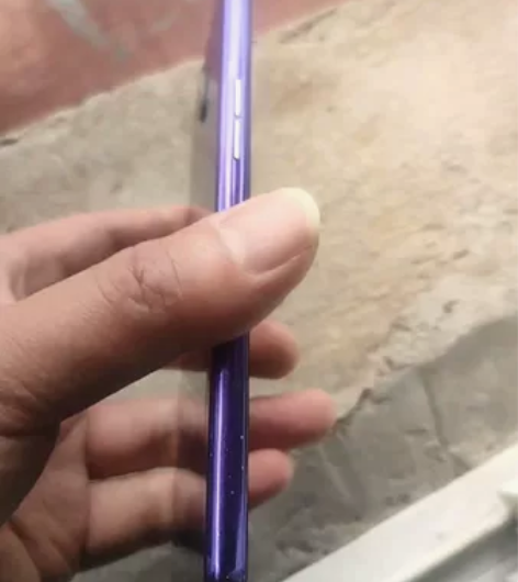 oppoR17    8+128的 自己用...