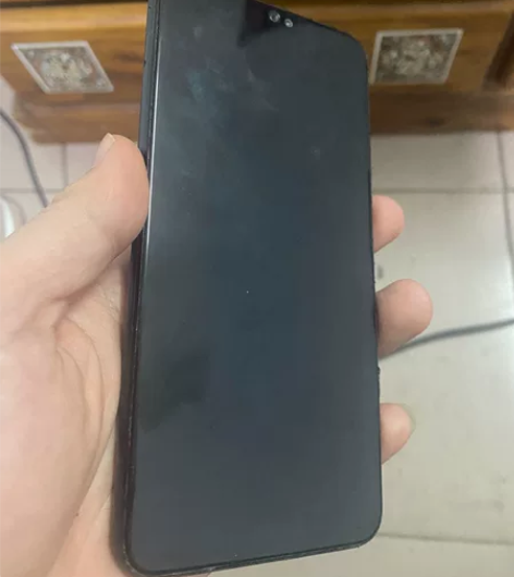 荣耀8X。4+64。更换外屏玻璃,原装内屏...