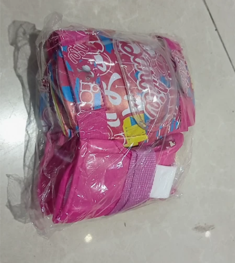 19.8元 全新 正版的溜冰鞋护具一套 包...