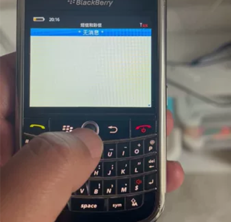 黑莓9630，国行，电池很好，功能正常，无...