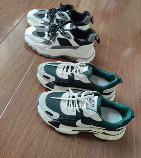 女士春秋季运动鞋休闲鞋，都是防滑底，牛皮拼...