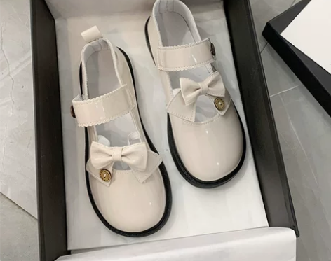 可爱少女心蝴蝶结百搭女鞋2021新款学院风...