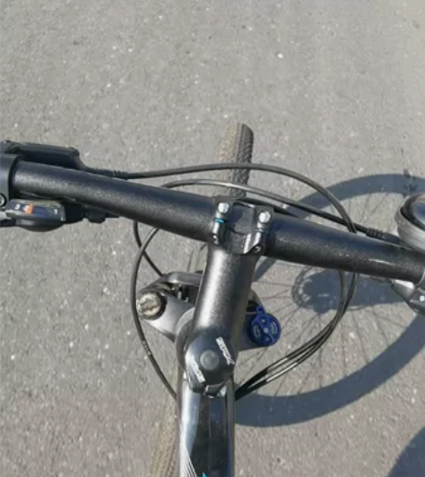 喜德盛逐日700，27寸的轮，9月10号洛...