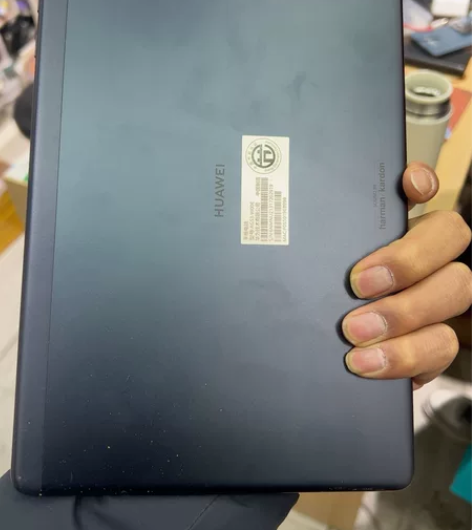 华为畅享2平板无拆无修.看电视和孩子上网课...