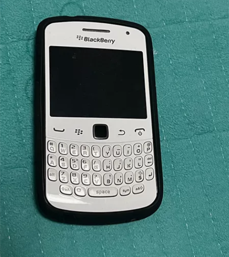 黑莓9360 超薄精致 内置免流量收音机 ...