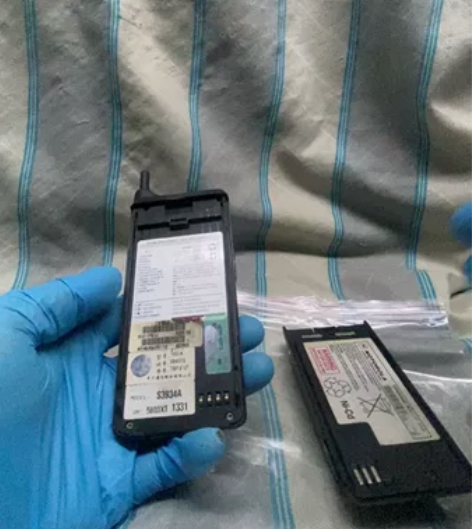 摩托罗拉168va手机一部，品相如图有视频...