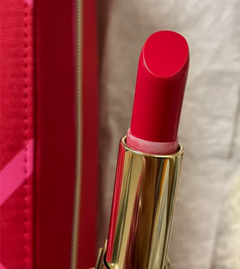 雅诗兰黛倾慕口红539 购于美国梅西百货，...