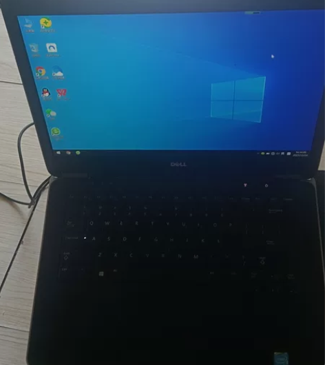 戴尔笔记本 感兴趣的话点“我想要”和我私聊...