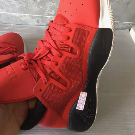 二手正品阿迪41码高帮休闲运动鞋  保正！...