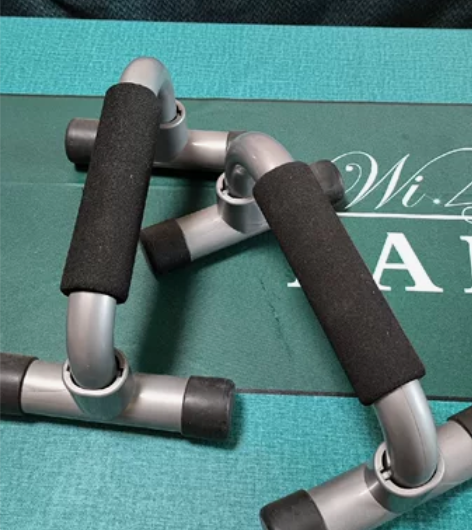 出手一对闲置俯卧撑支架，价格美丽有需要的欢...