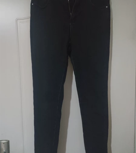 西遇加薄绒黑色牛仔裤女L码长裤 29码，黑...