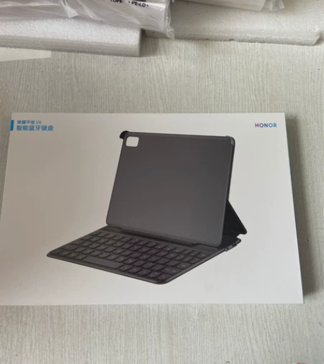 全新原封，荣耀V6智能蓝牙键盘，320包邮...