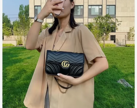 清仓，日式 冬 斜跨包女2021新款真皮质...