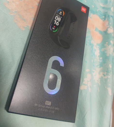 出小米手环6nfc版，3月份买来很少用，只...