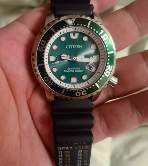 西铁城的绿水鬼光动能手表！不需要多解释，保...