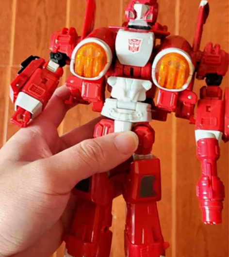 变形金刚孩之宝u级经典滑翔机日版 如图所示...