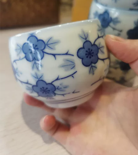 四个漂亮的梅花图案茶杯，老柴烧杯子，闲置处...
