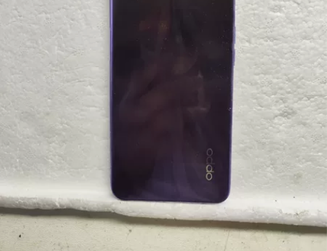 oppoA72紫色5G手机9新左右，8加1...