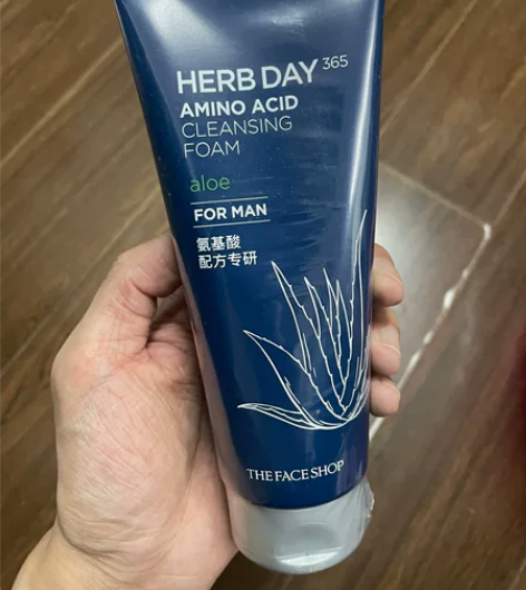 菲诗小铺氨基酸男士洗面奶，全新未拆 感兴趣...