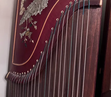 螺钿、窗花、水墨古筝 成色新 低价转让 感...