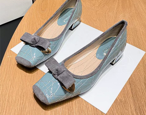 方头粗跟单鞋女2023年新款法式小香风小众...