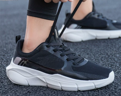 安踏鞋 男鞋跑步鞋2022新款冬季轻便黑色...