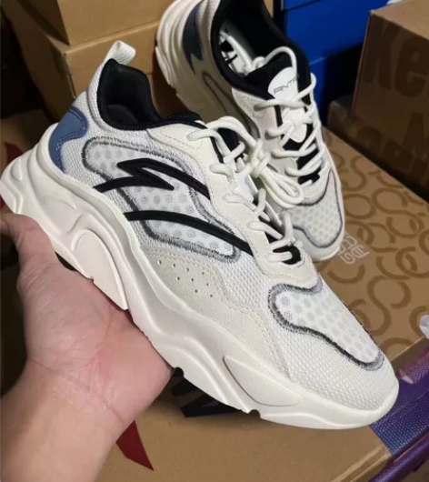 安踏小千禧丨运动鞋男2022秋冬新款轻便软...