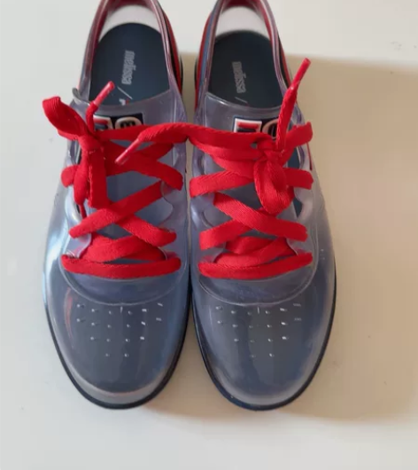 巴西Melissa香水鞋与斐乐联名款休闲鞋...