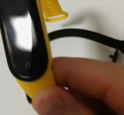 一个手环的价格，卖两个小米手环，NFC版5...