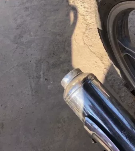 铃木钻豹125，原版原漆。表走灯亮喇叭响。...