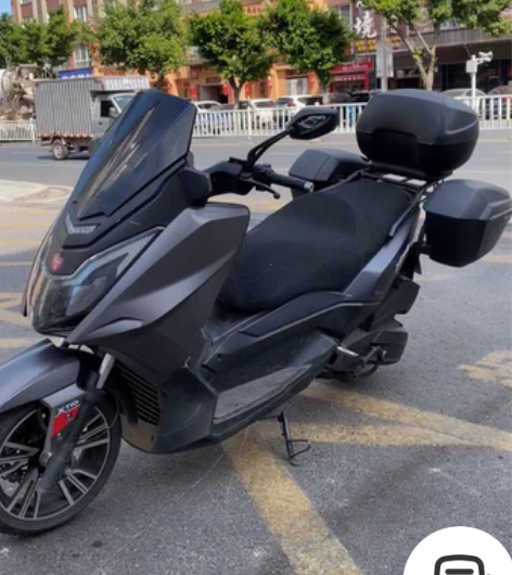 T10大踏板摩托车，150排量带三箱。 感...