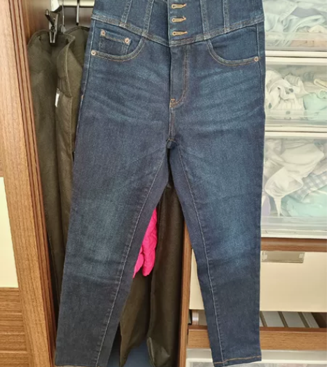 包邮严选购入高腰复古牛仔裤29码 穿了2....